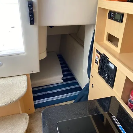 Bådhotel Chamerops Ouistreham