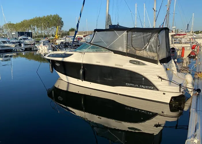 Chamerops Bateau-hôtel *